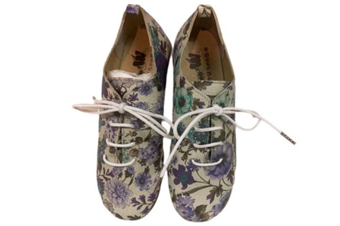 【かぼちゃの馬車 CA-15FL ブルー】フラワー柄の靴紐シューズ